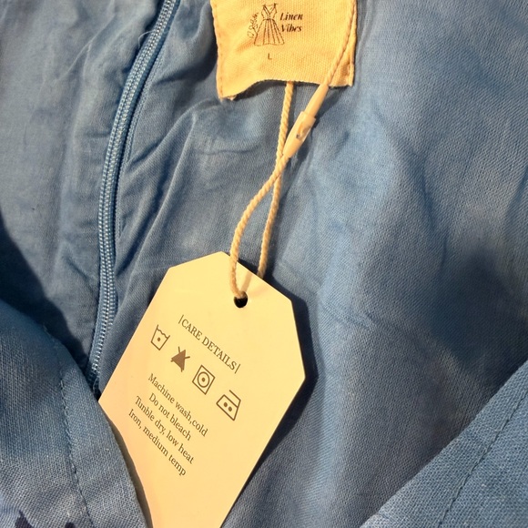 Elegant Long Sleeve Blue Floral Dress - Picture 6 of 6